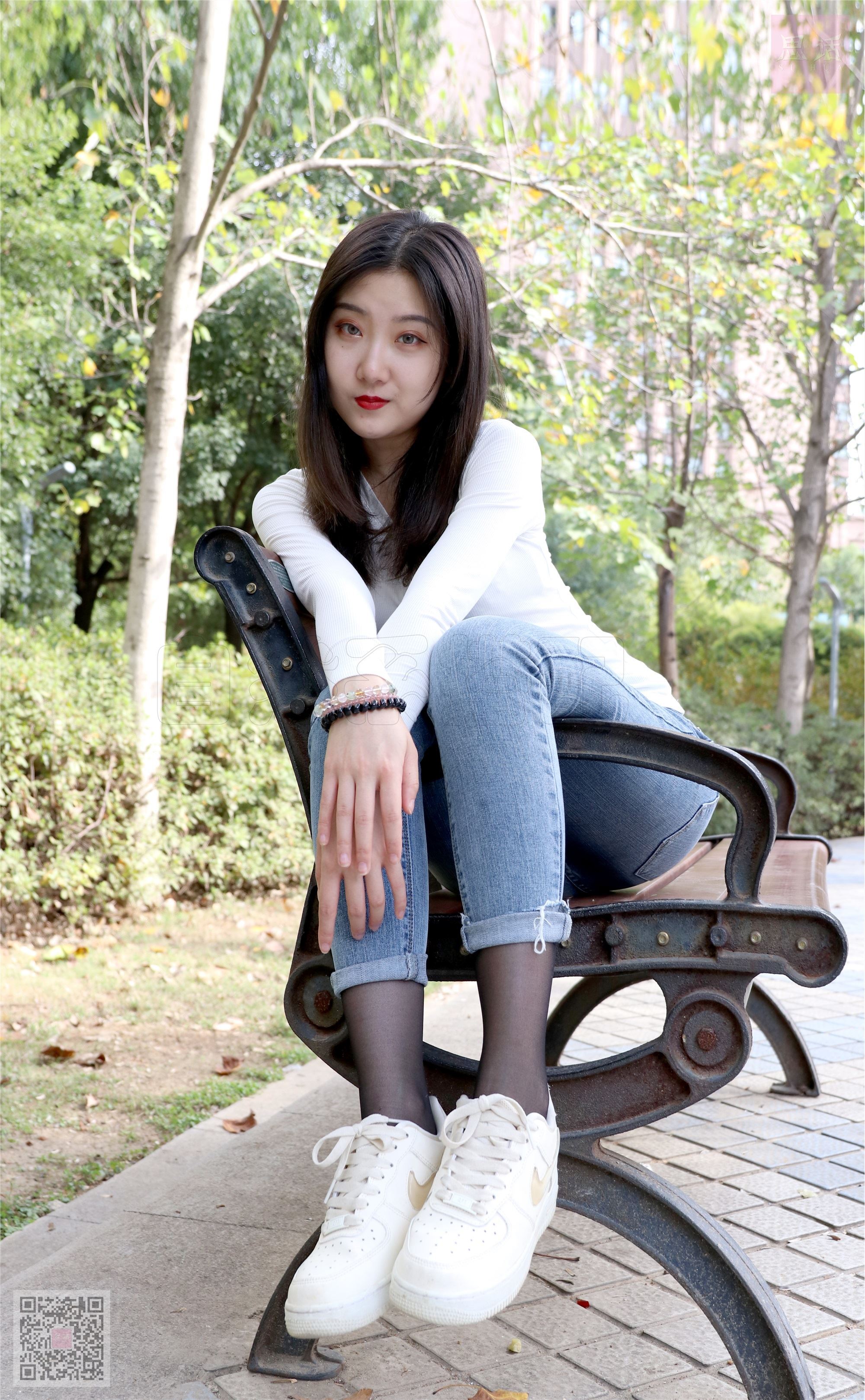 SiHua思话  SH026 露露 人群里的裤里斯